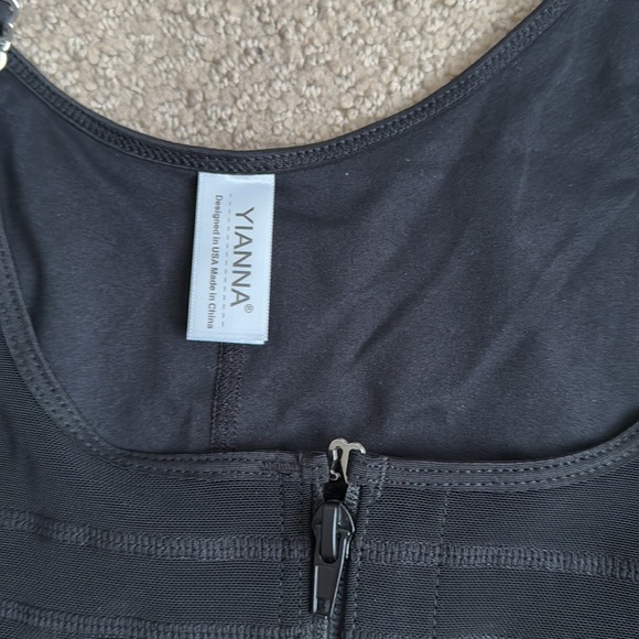 Black Women's Shapewear Faja - Picture 6 of 9